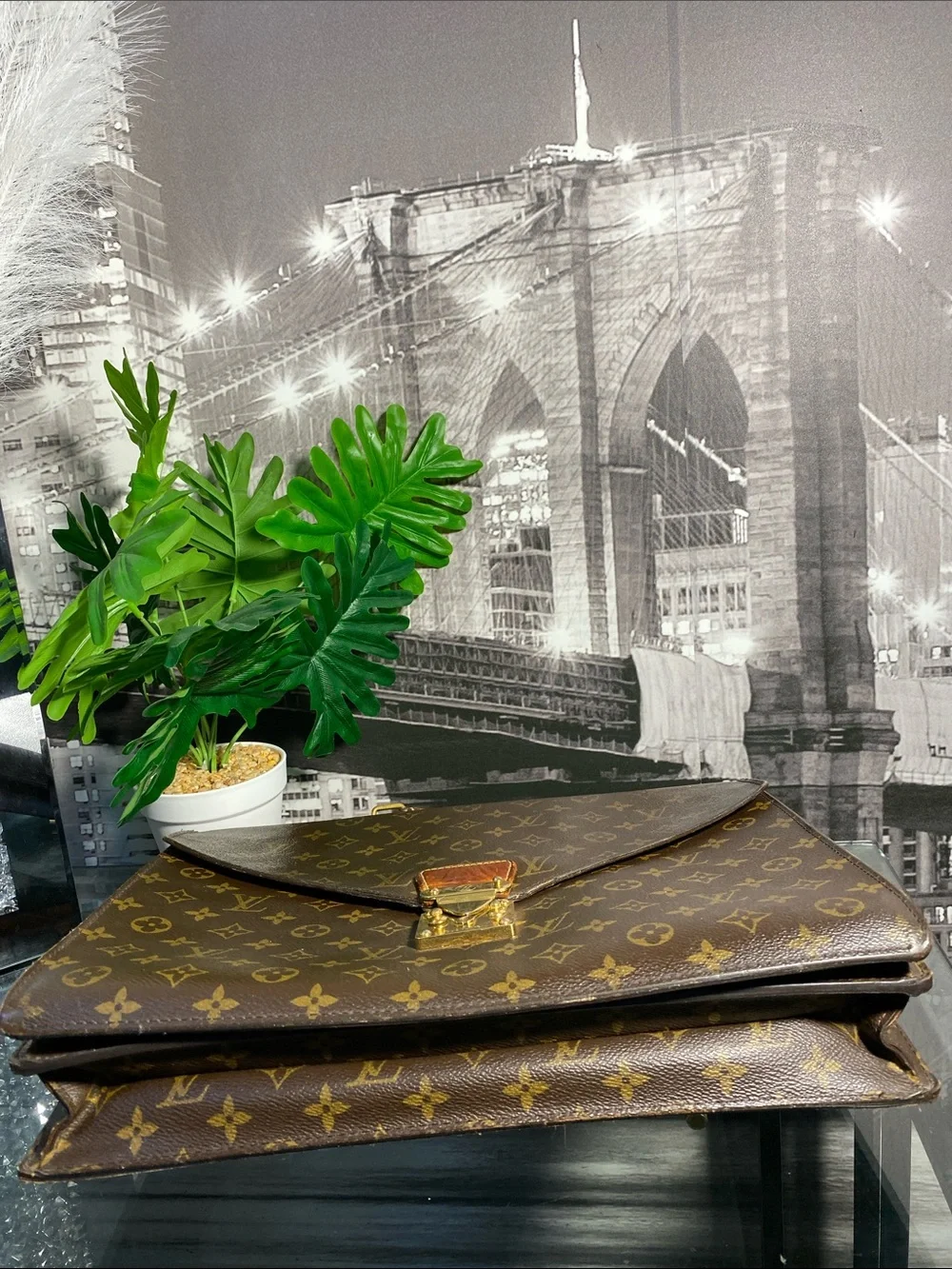 Authentic Louis Vuitton Monogram Serviette Conseiller Briefcase/Laptop Bag